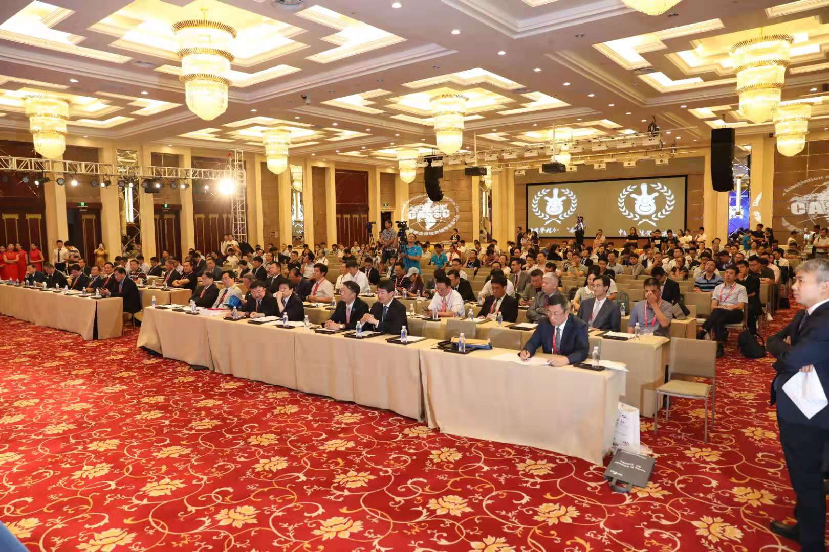 精彩再现｜第十四届全国脊柱脊髓学术会议—米兰（中国）让运动改变生活科技卫星会
